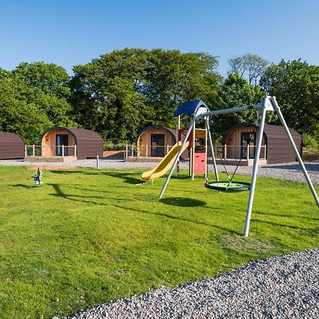 Weedingshall Lodges Falkirk Exteriör bild