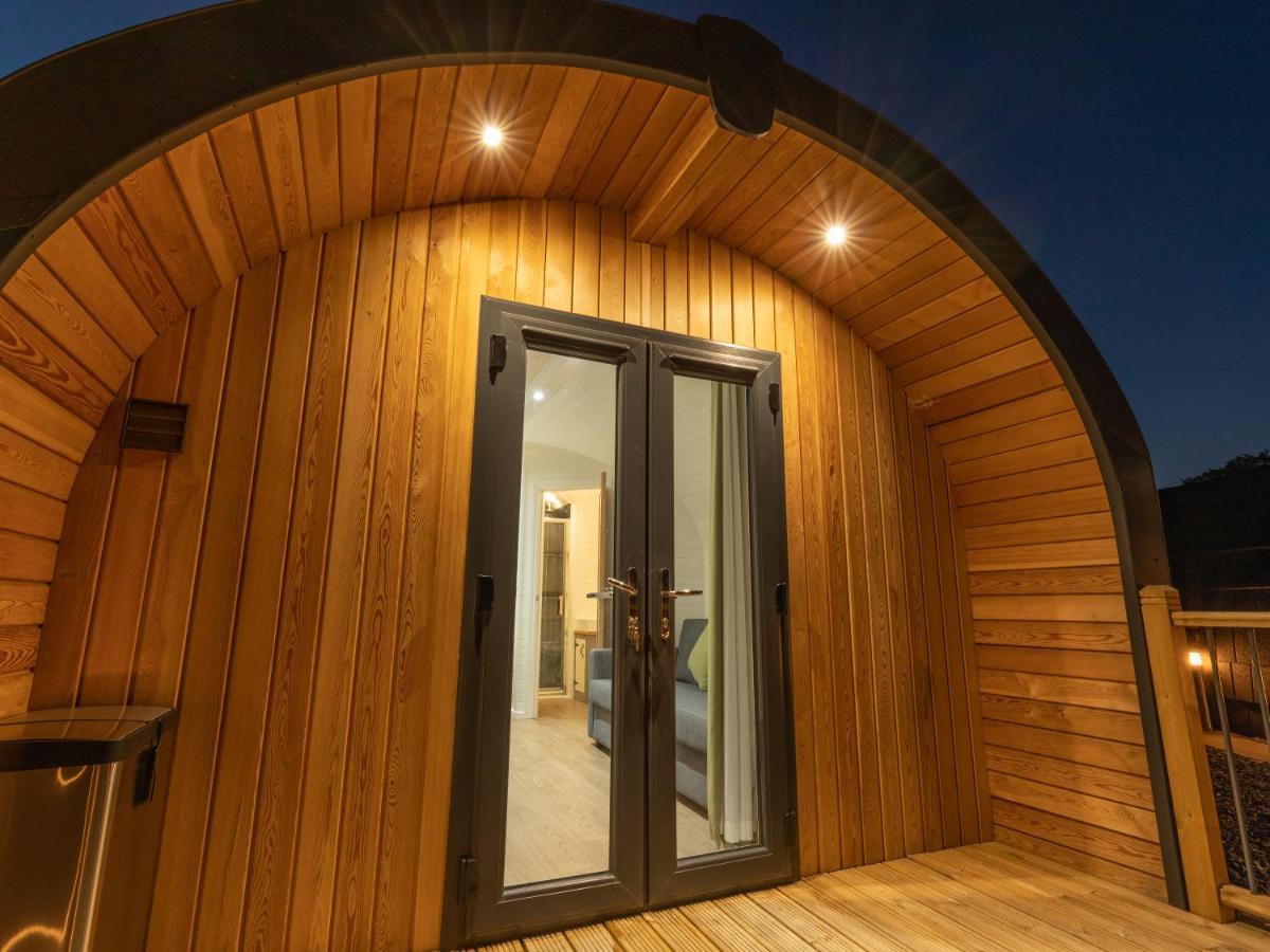 Weedingshall Lodges Falkirk Exteriör bild