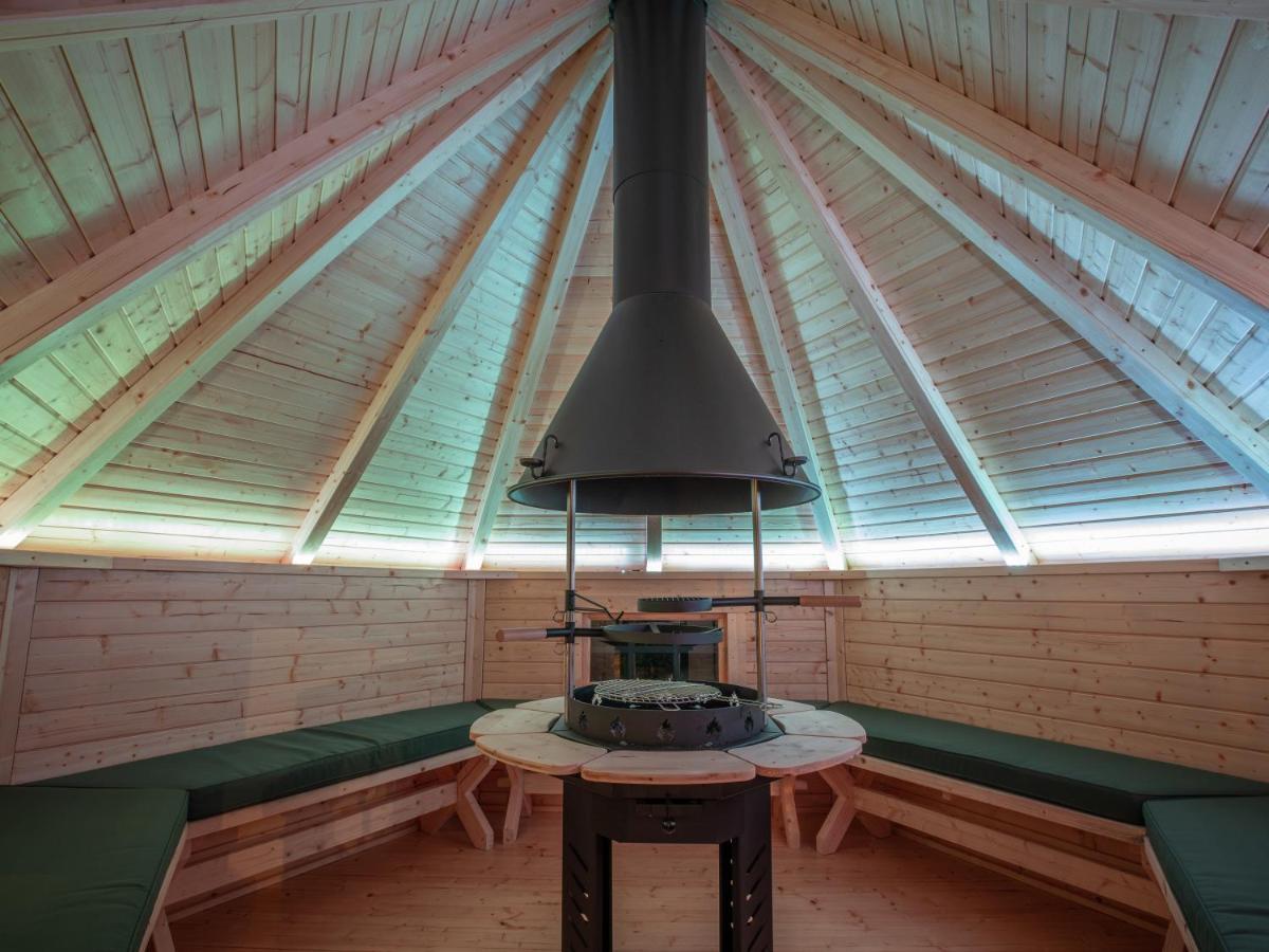Weedingshall Lodges Falkirk Exteriör bild