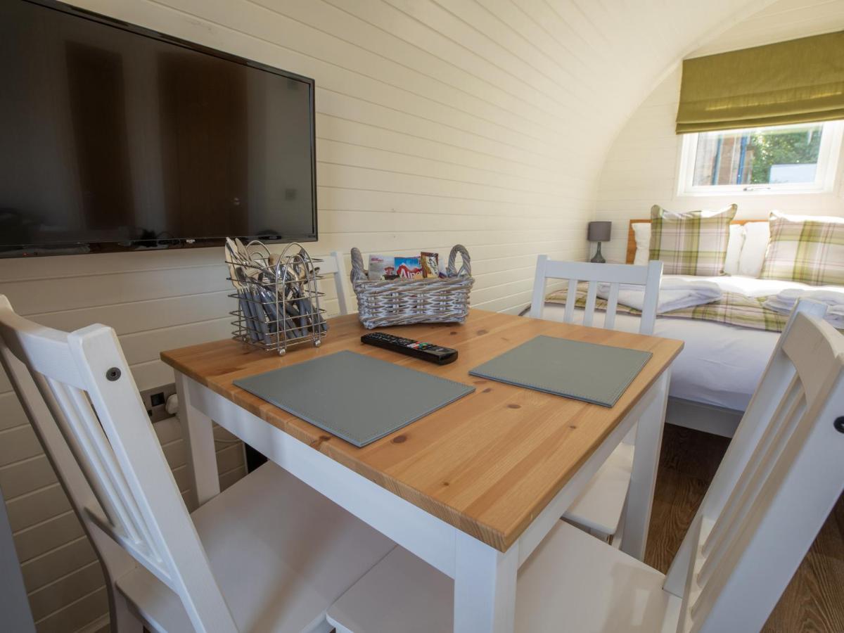 Weedingshall Lodges Falkirk Exteriör bild