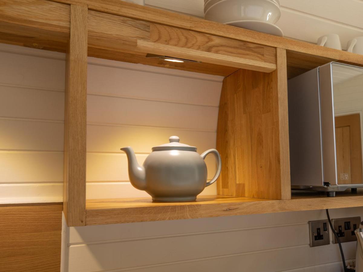 Weedingshall Lodges Falkirk Exteriör bild