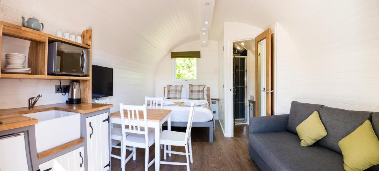 Weedingshall Lodges Falkirk Exteriör bild